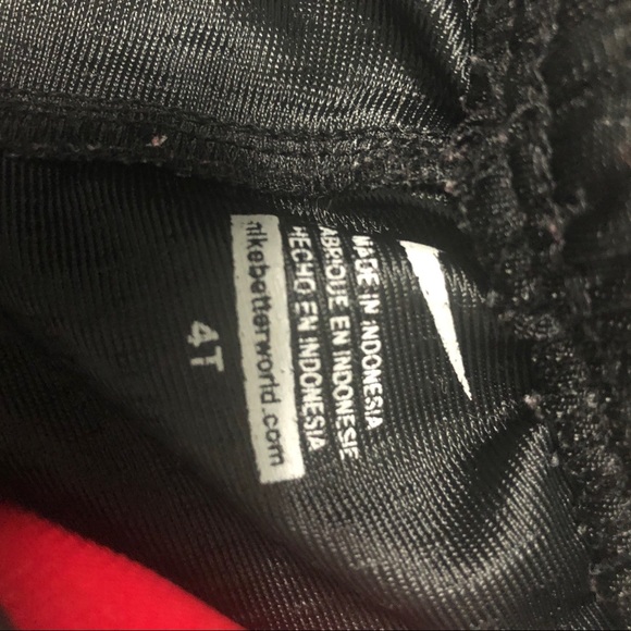 Nike shorts toddler boys size 4T - Picture 4 of 4